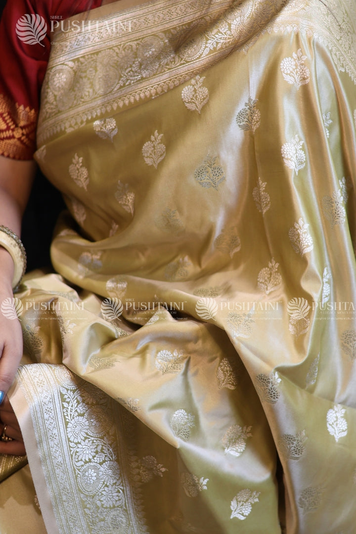 Elegant Gold Banarasi Mashru Silk Saree