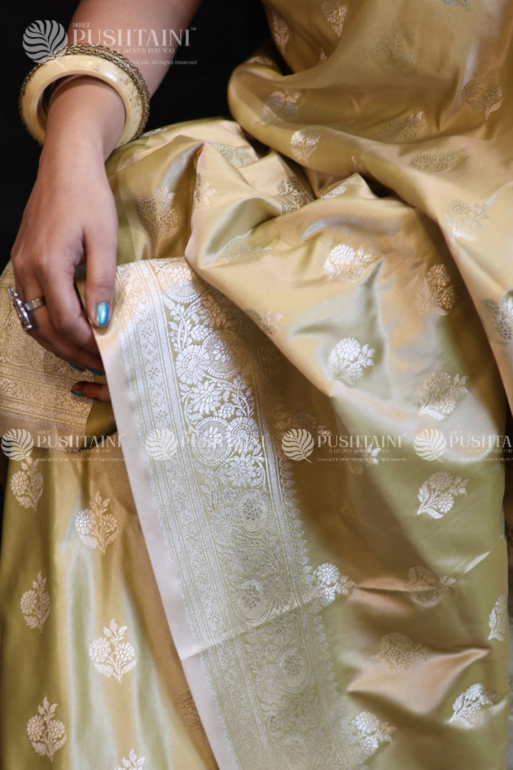 Elegant Gold Banarasi Mashru Silk Saree