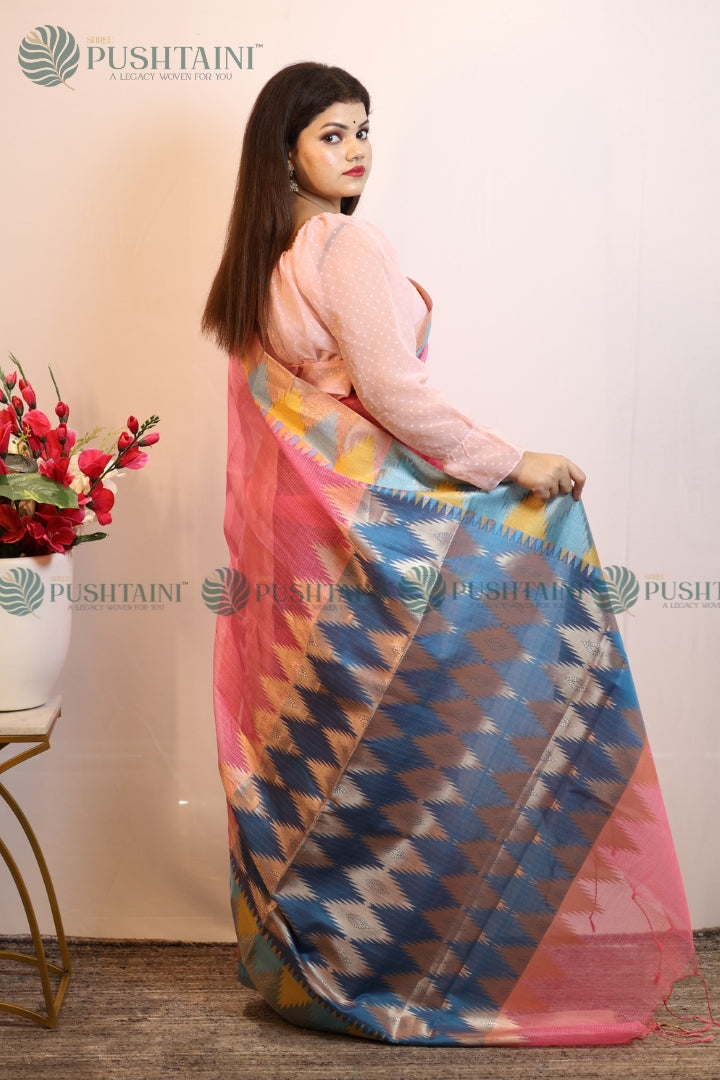 Pink Colour Fancy Anchal Border Saree